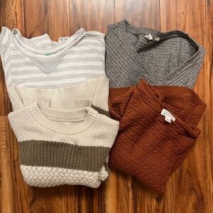BUNDLE of 4 Sweaters - Market Spruce / Honeydew / a new day / Gap - Small & Med